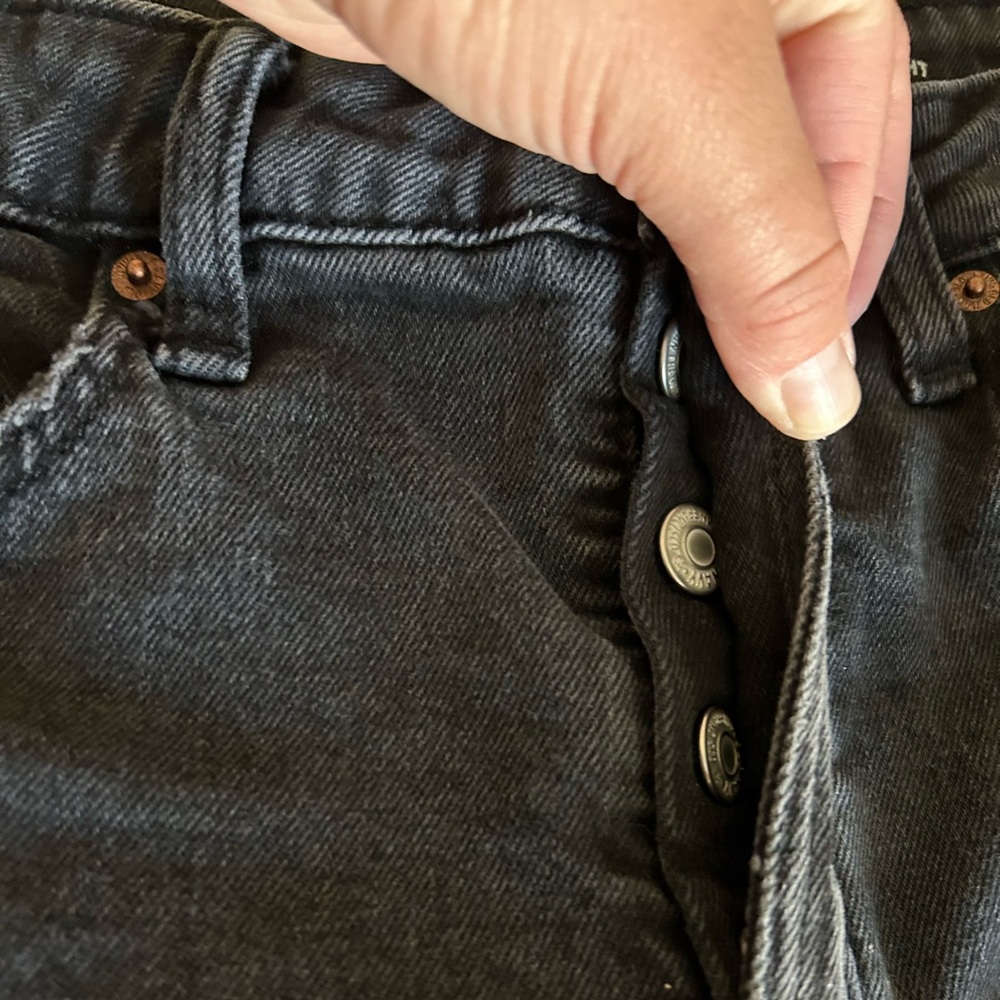 Shorts - Picture 2 of 5